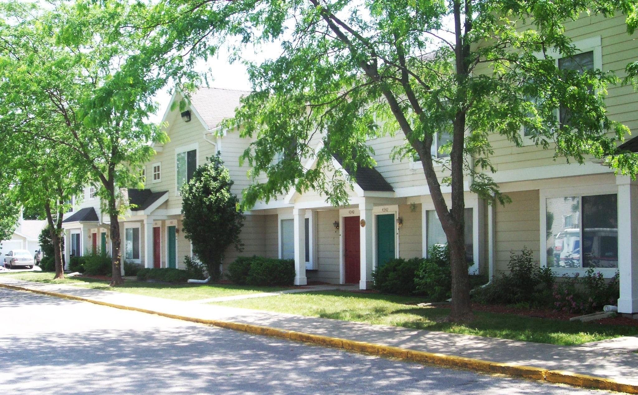 4344 Maricopa Drive - 1