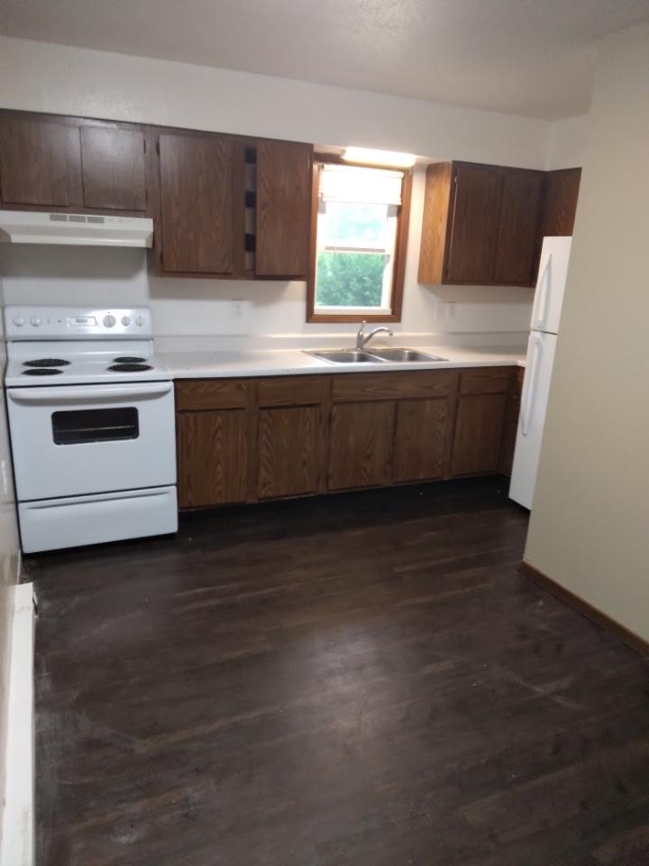 501 College Ave- C