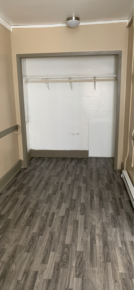 106 N 10th St- 404